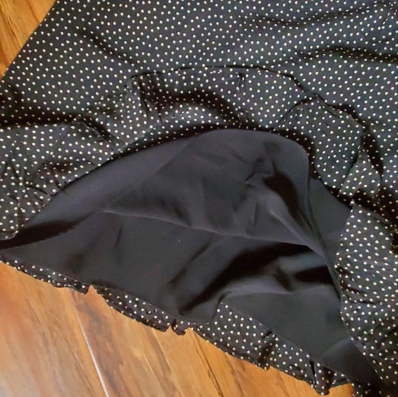 Ann Taylor Loft Black Skirt Polka Dots Flared Hemline Size 10 - Picture 3 of 4